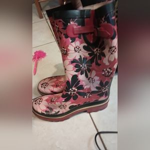 Gma NY rain boots